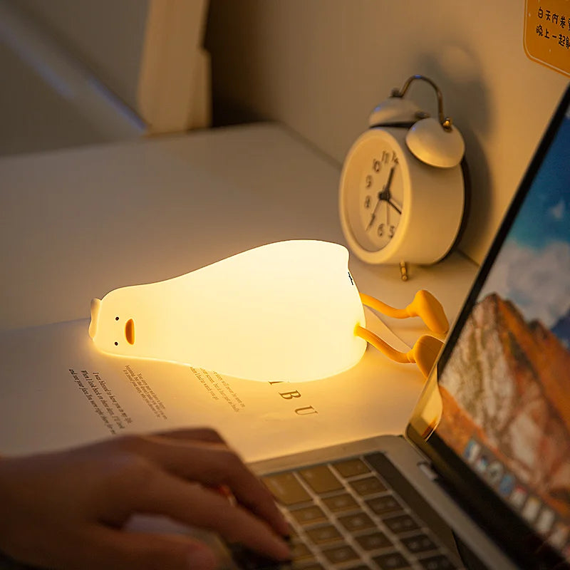 Glow Duck Nightlight – A Cute & Cozy Companion